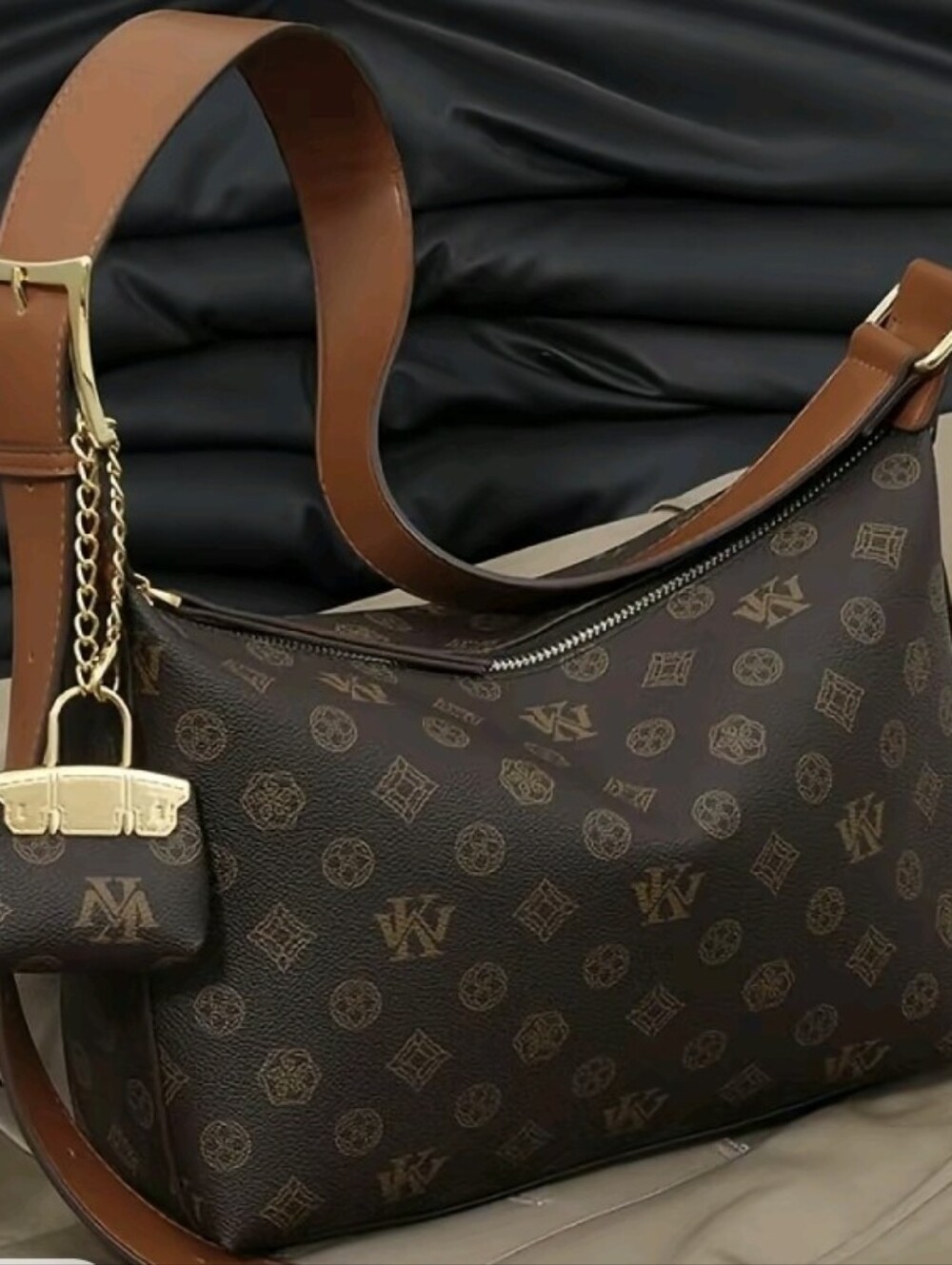 Classic Lettern Pattern Handbag - Picture 9 of 9
